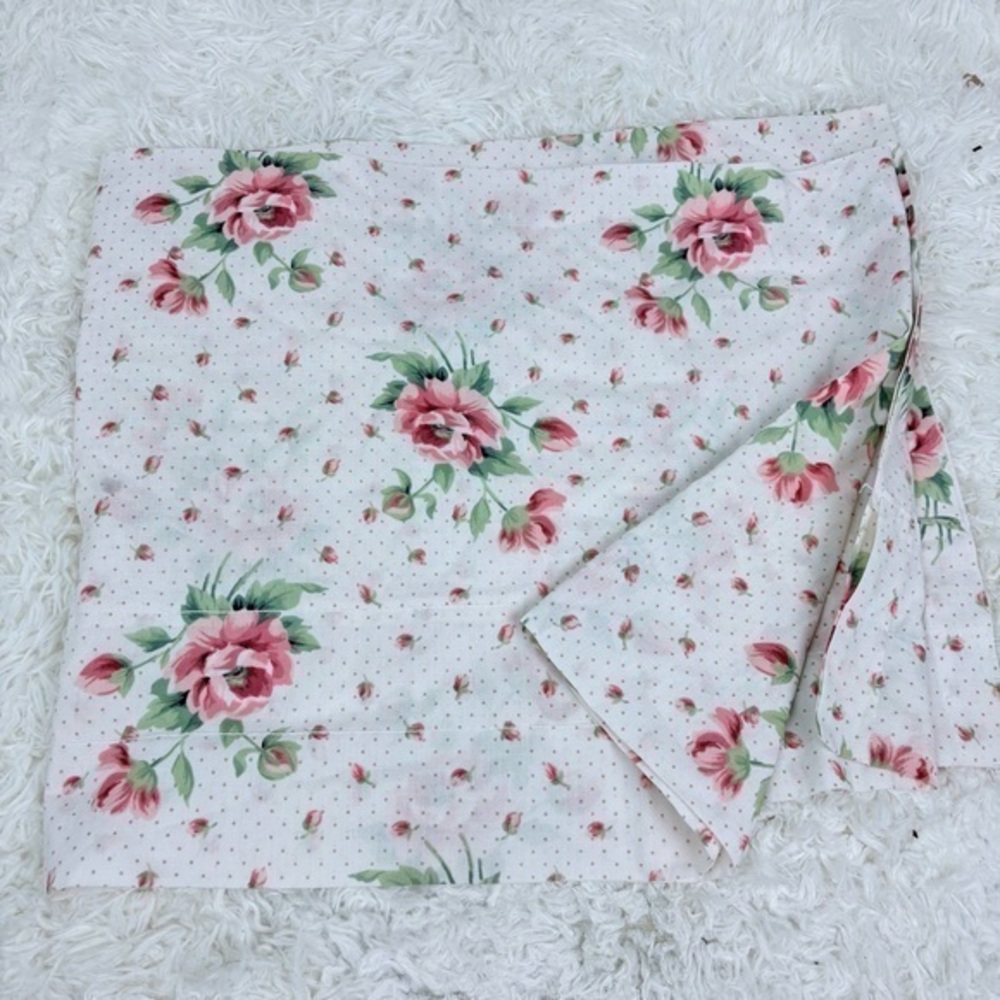 SPRINGS cottage core Floral Print Fabric with Pink Roses one panel curtain